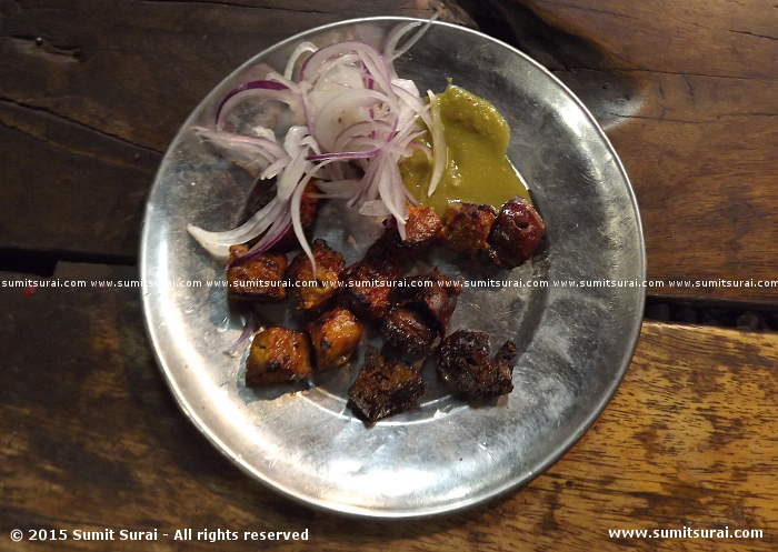 A plate each of khiri and gurda kebabs